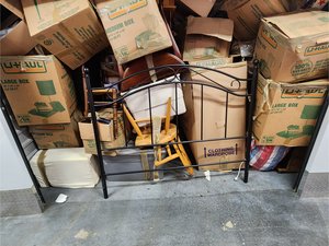 10 x 20 storage unit in Maple Shade, NJ