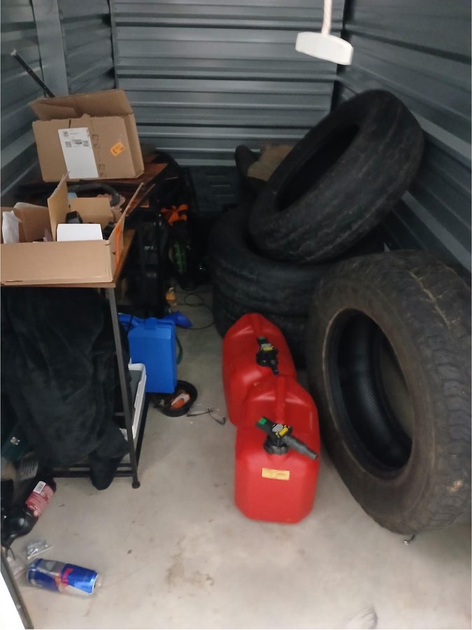 5 x 10 storage unit in Gallatin, TN