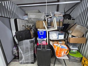 10 x 9 storage unit in Houston, TX