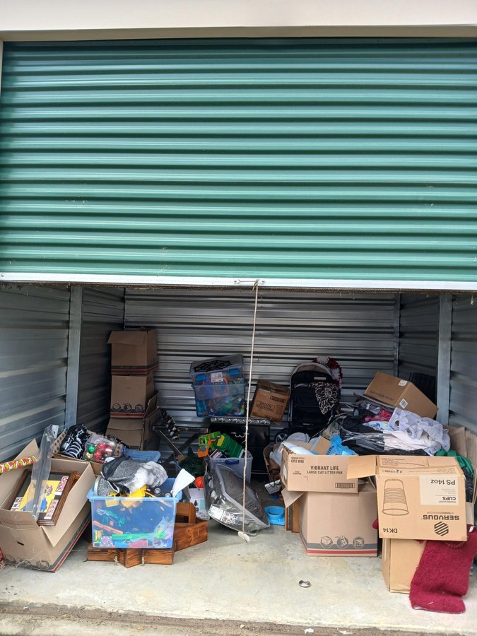 10 x 10 storage unit in Gallatin, TN