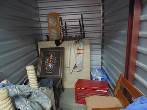 5 x 10 storage unit in Ventura, CA