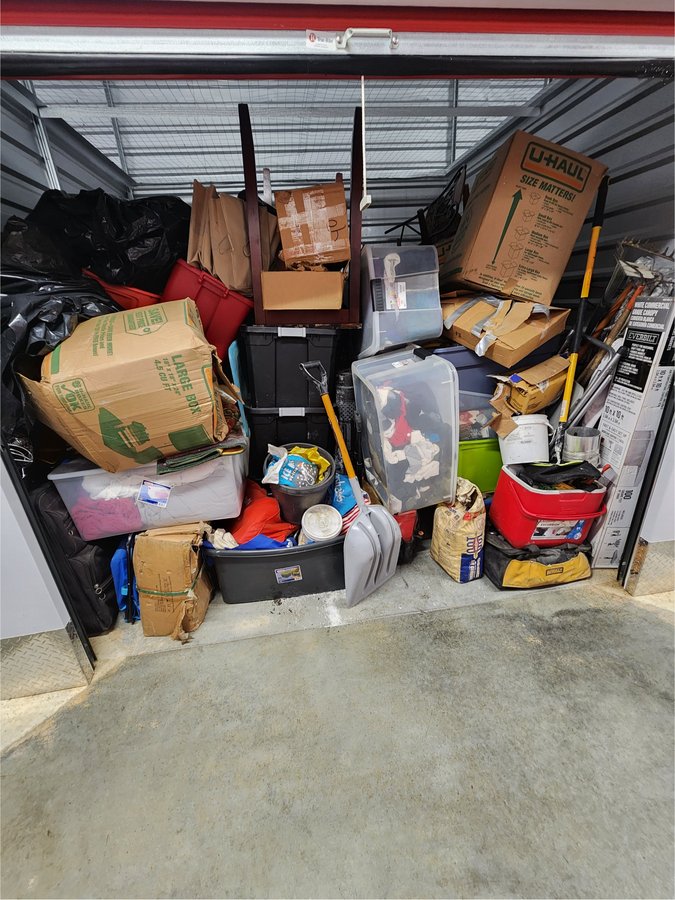 10 x 10 storage unit in Maple Shade, NJ