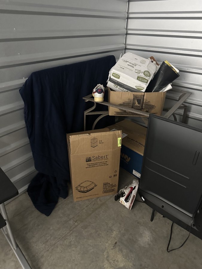 10 x 10 storage unit in San Antonio, TX