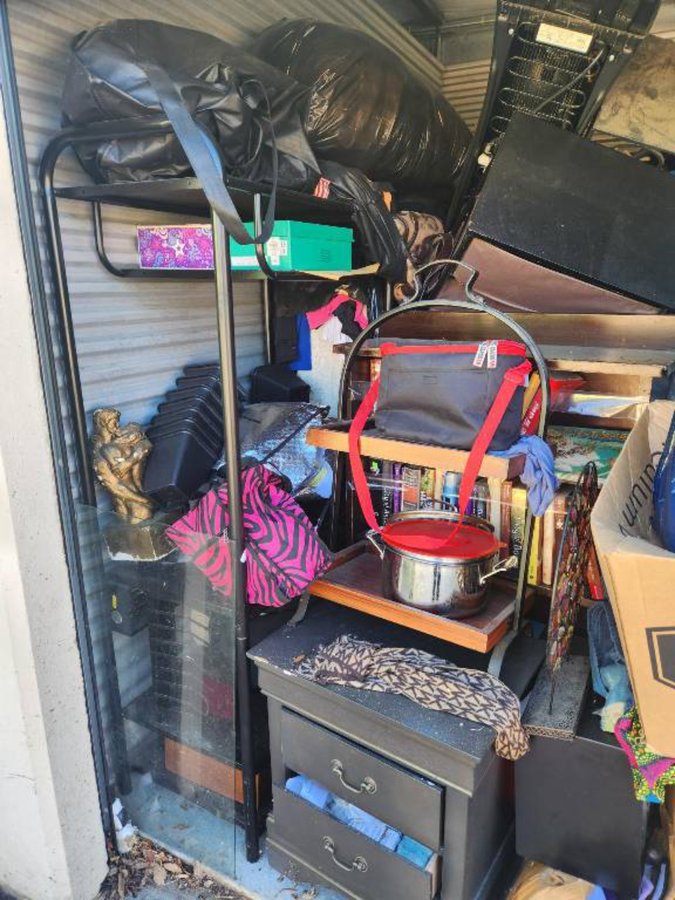 10 x 10 storage unit in Duncanville, TX