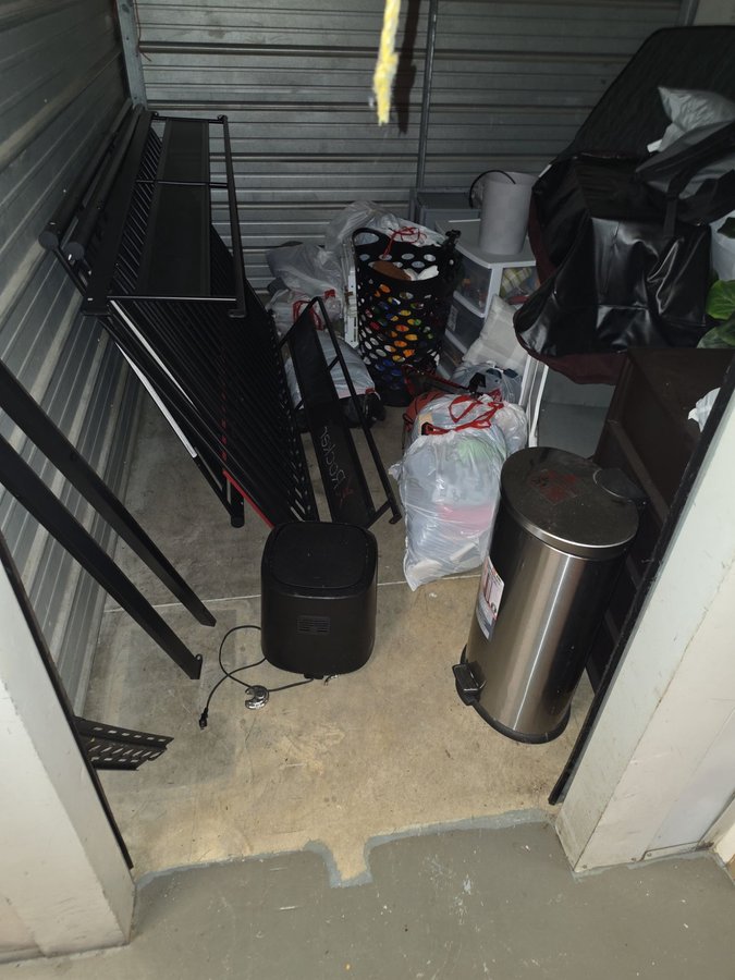 7 x 10 storage unit in Bridgeport, CT