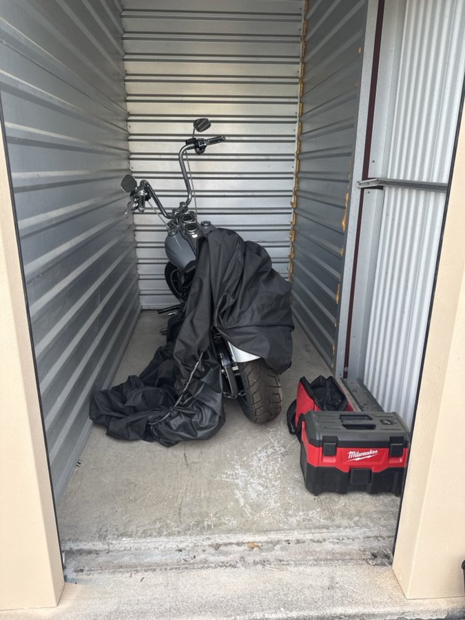 5 x 10 storage unit in Wilmington, NC