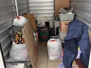 5 x 10 storage unit in Wilmington, NC