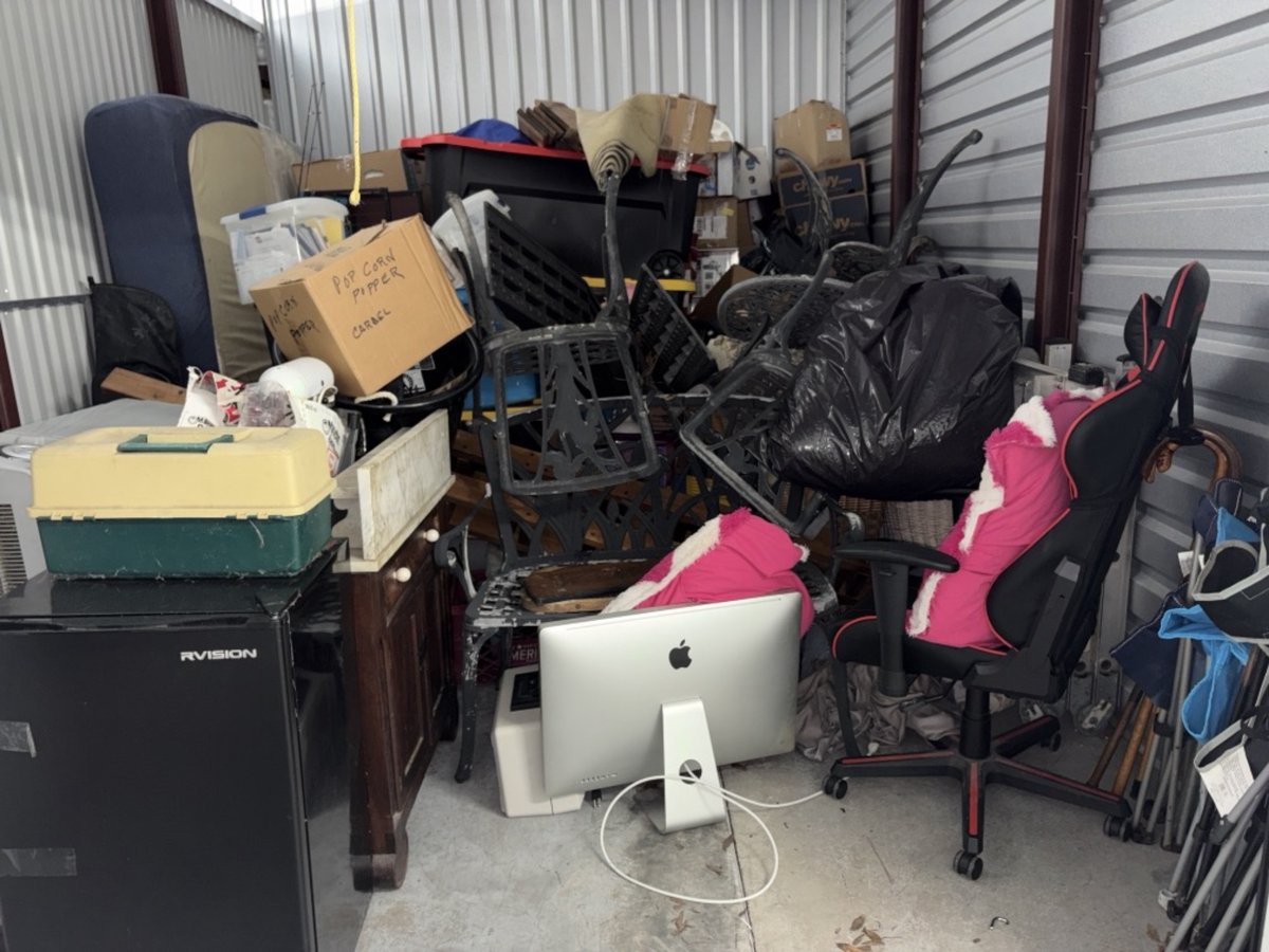 10 x 15 storage unit in Wilmington, NC
