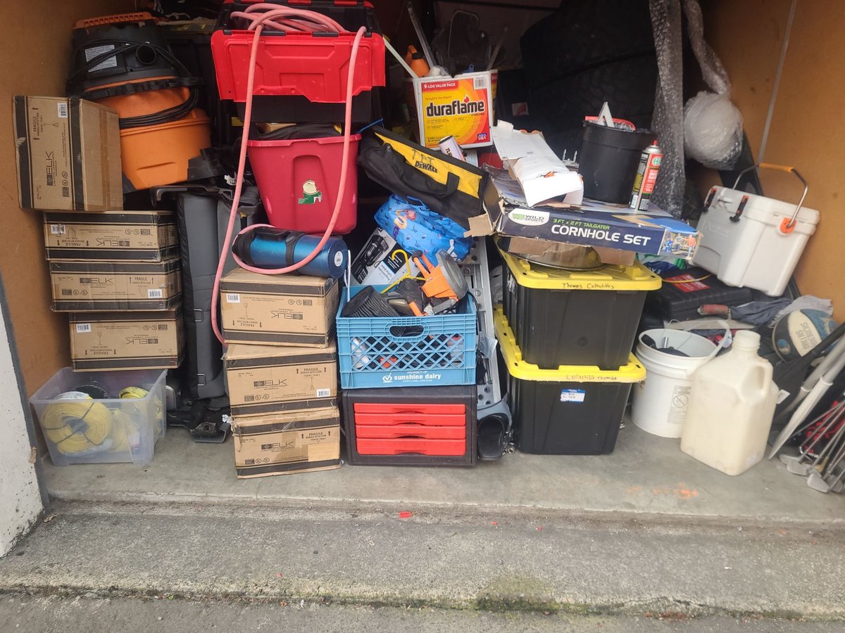10 x 15 storage unit in Gresham, OR