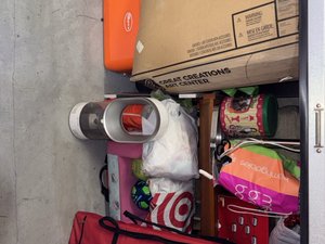 10 x 10 storage unit in Northridge, CA