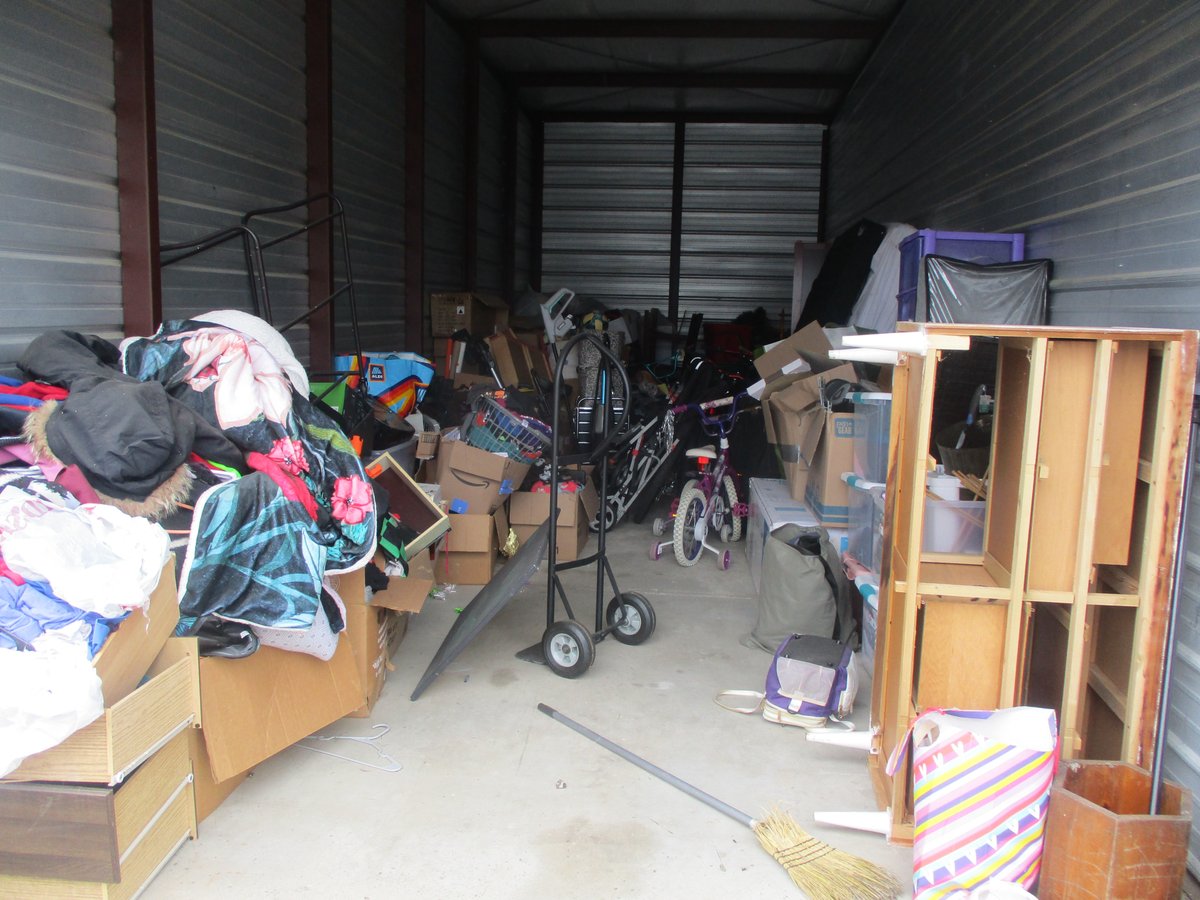 10 x 30 storage unit in Papillion, NE