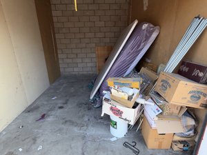 10 x 13 storage unit in Northridge, CA
