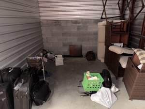 10 x 10 storage unit in Centreville, VA