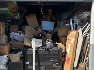 10 x 15 storage unit in Sacramento, CA