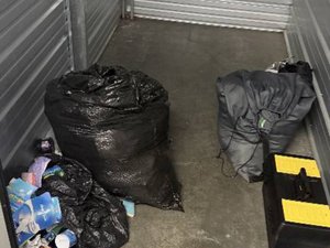 5 x 10 storage unit in Sacramento, CA