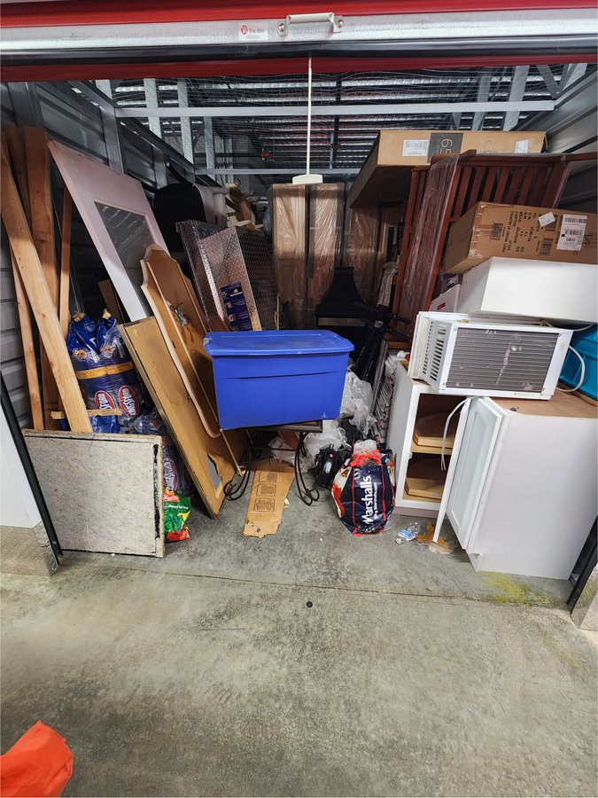 10 x 15 storage unit in Maple Shade, NJ