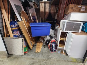 10 x 15 storage unit in Maple Shade, NJ