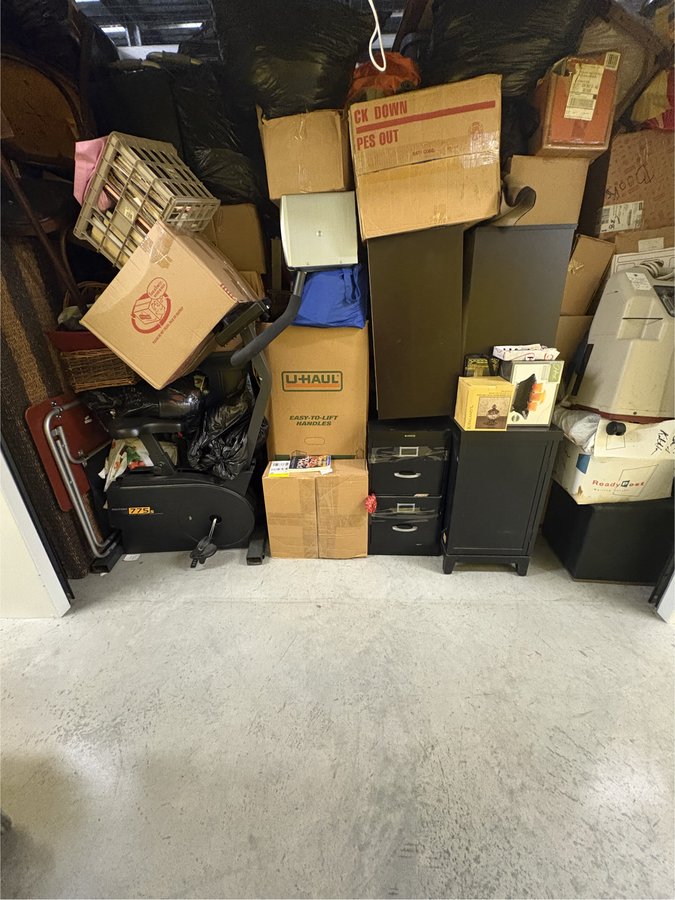 10 x 10 storage unit in Atlanta, GA