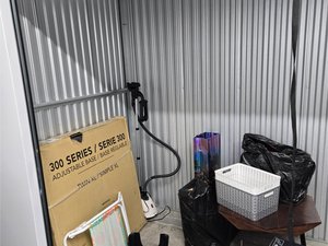 10 x 5 storage unit in Charlotte, NC