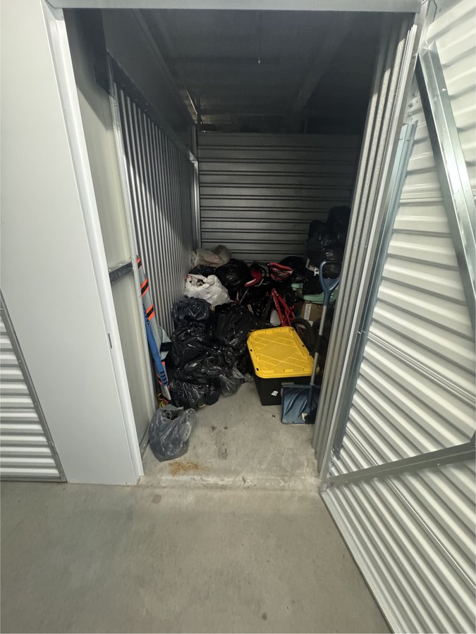 7 x 10 storage unit in Bronx, NY