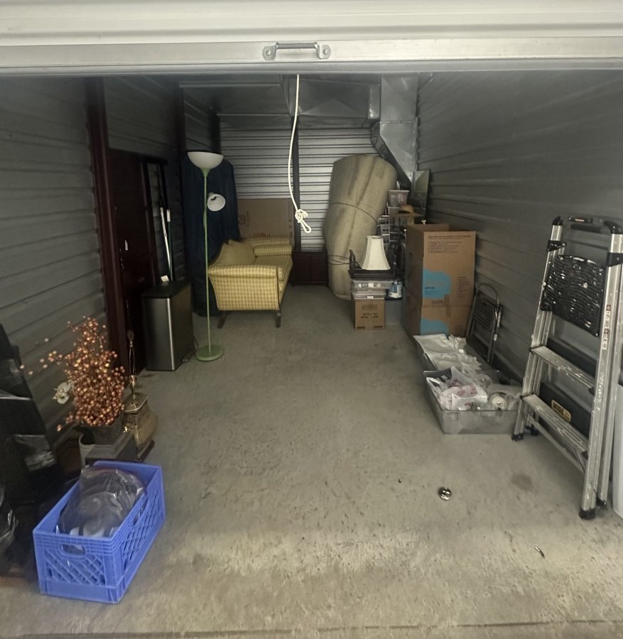 10 x 15 storage unit in San Antonio, TX