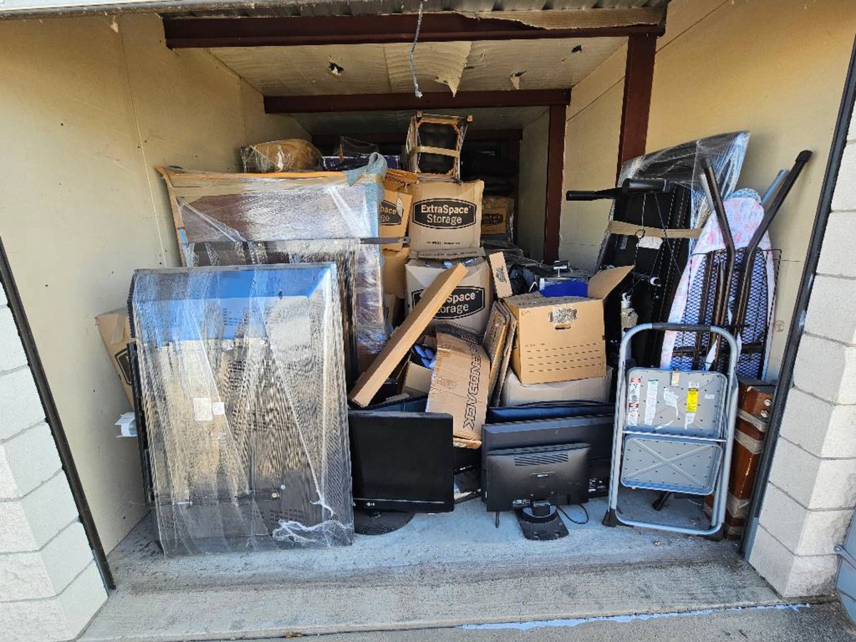 20 x 20 storage unit in Desoto, TX