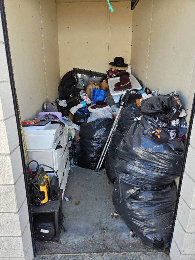 5 x 10 storage unit in Desoto, TX