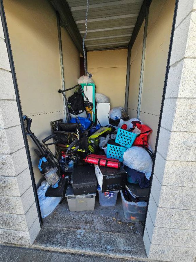 5 x 10 storage unit in Desoto, TX