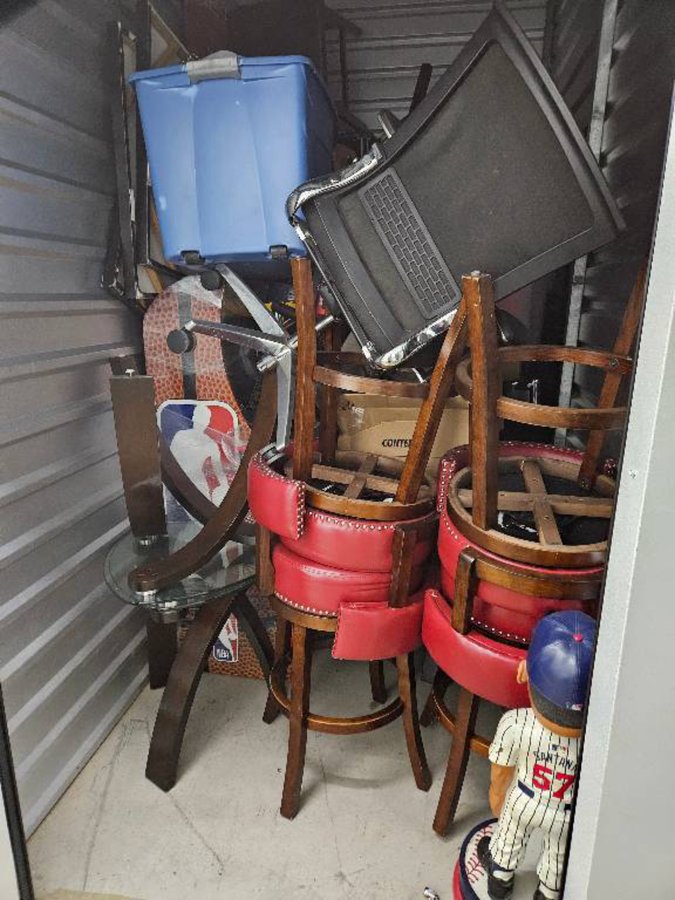 5 x 10 storage unit in Desoto, TX