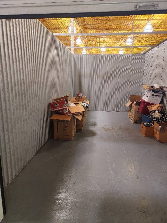 10 x 20 storage unit in Mobile, AL