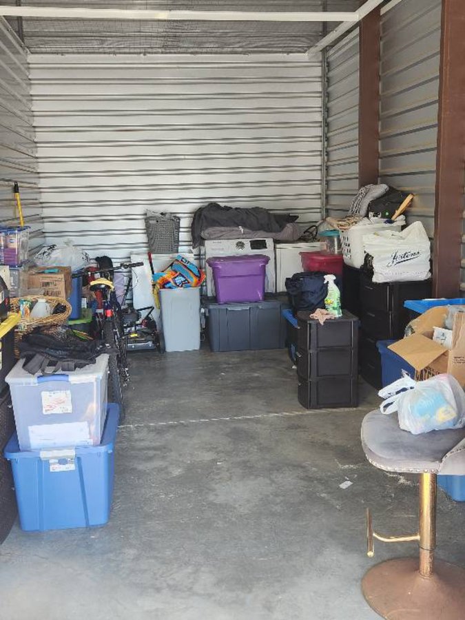10 x 25 storage unit in Mobile, AL
