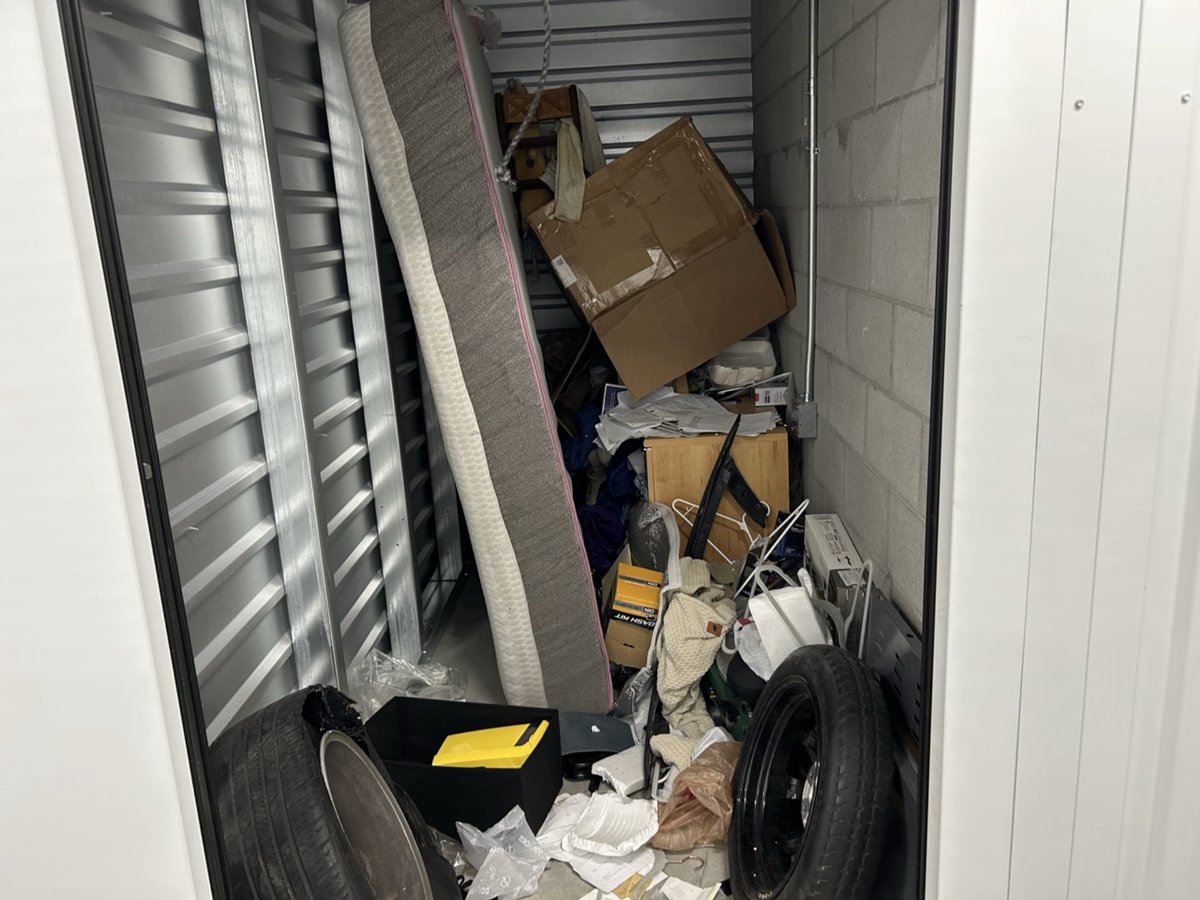 5 x 10 storage unit in North Las Vegas, NV