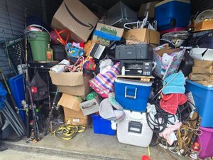 10 x 10 storage unit in Hudson, FL