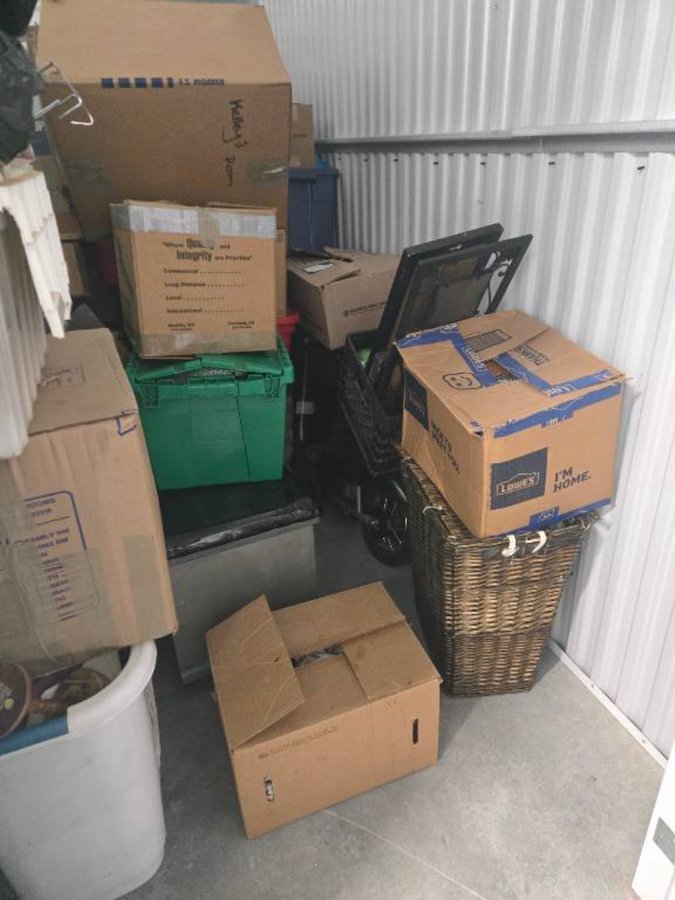 5 x 10 storage unit in Bonney Lake, WA
