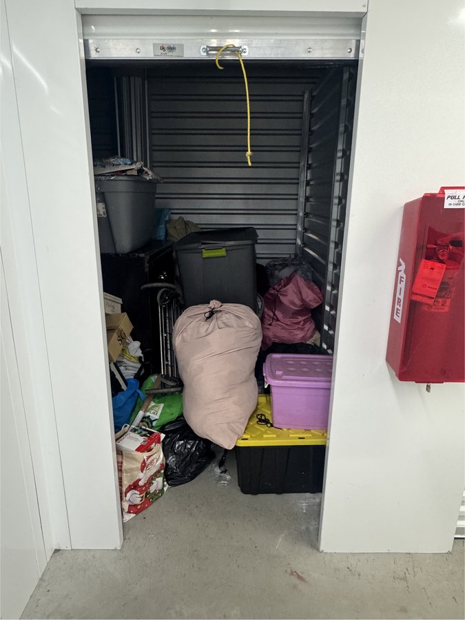 10 x 15 storage unit in Bronx, NY