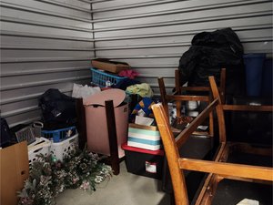 15 x 10 storage unit in Maple Shade, NJ