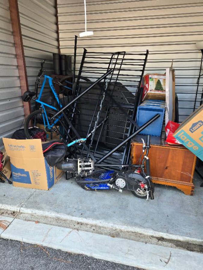 10 x 10 storage unit in Summerville, SC