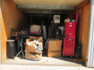 10 x 30 storage unit in Bakersfield, CA