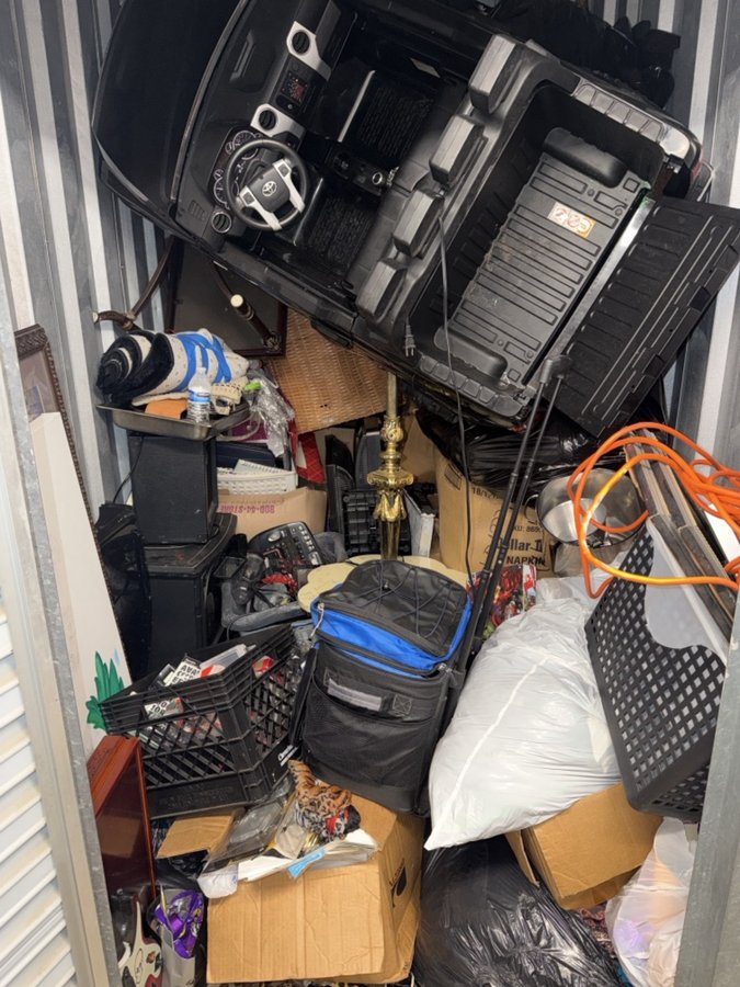 5 x 10 storage unit in Manassas, VA