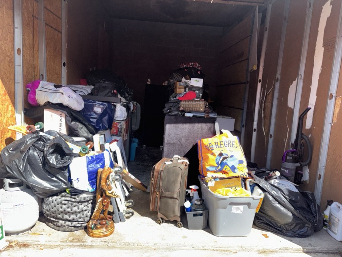 10 x 20 storage unit in Orlando, FL