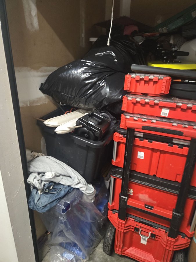 7 x 8 storage unit in Laurel, MD
