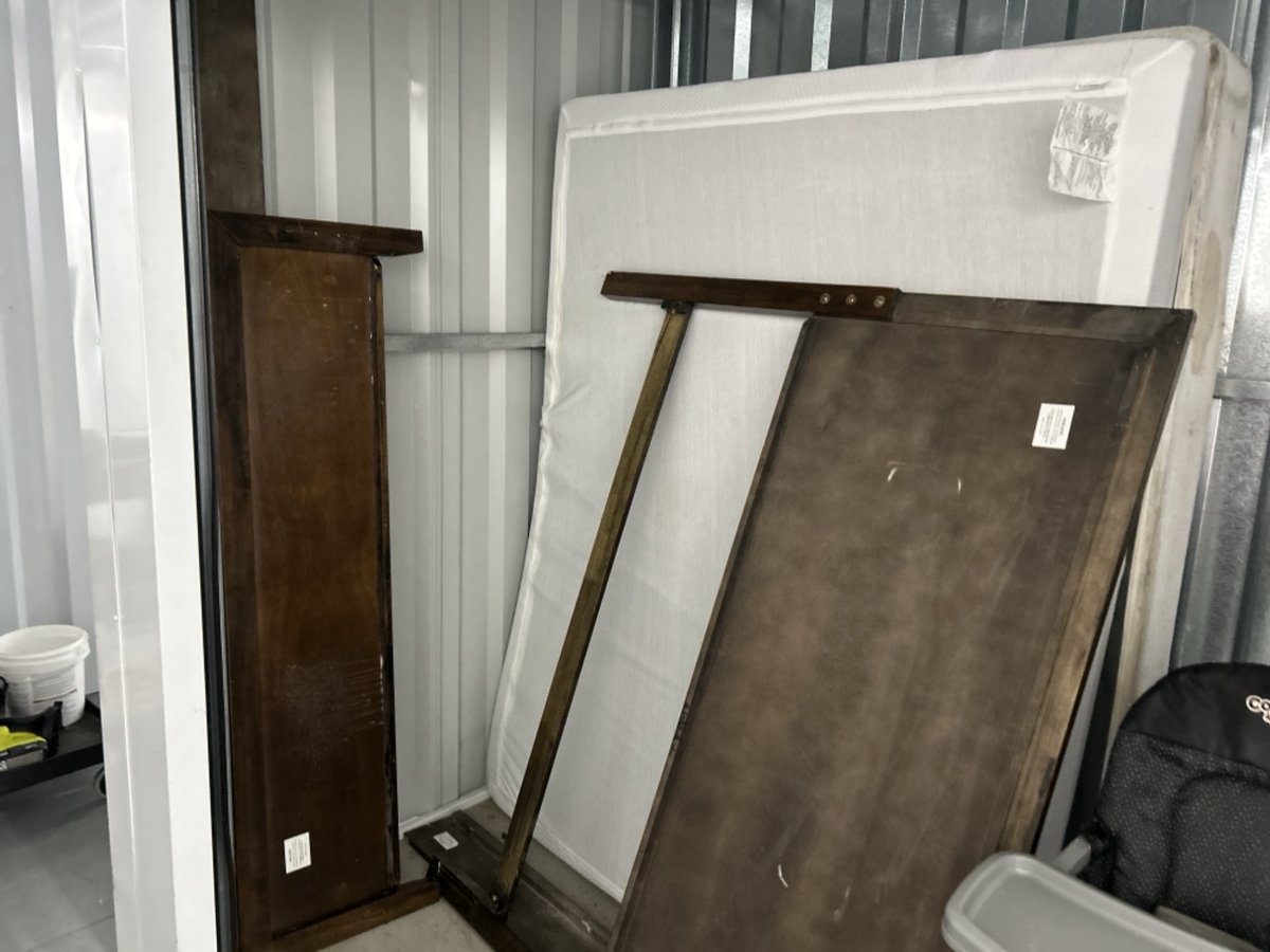 10 x 5 storage unit in Fayetteville, NC