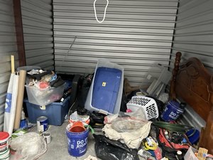 10 x 10 storage unit in Fayetteville, NC
