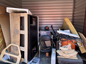 10 x 10 storage unit in Fayetteville, NC