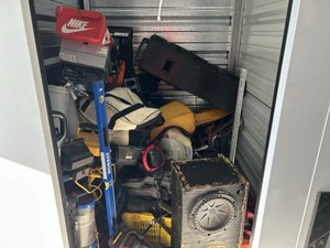 5 x 5 storage unit in Fayetteville, NC