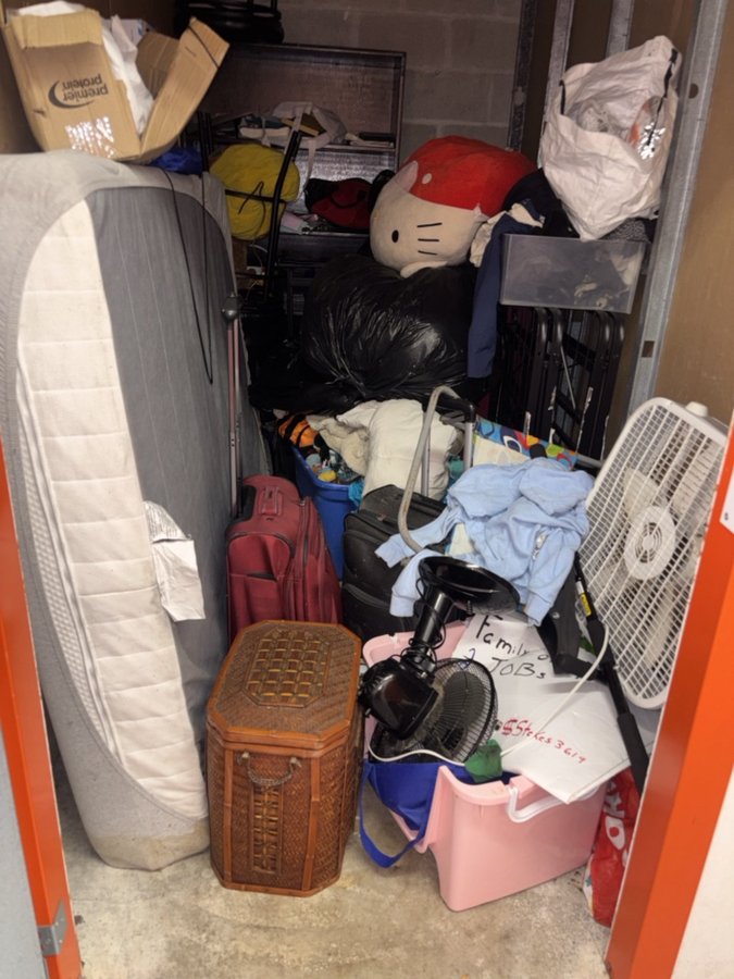 5 x 10 storage unit in Orlando, FL