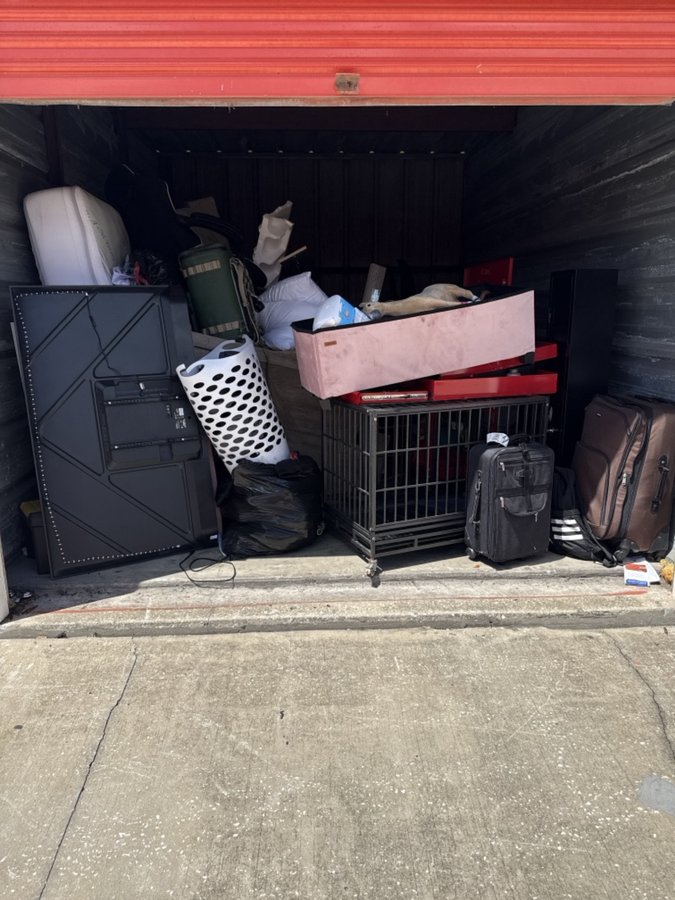10 x 15 storage unit in Orlando, FL