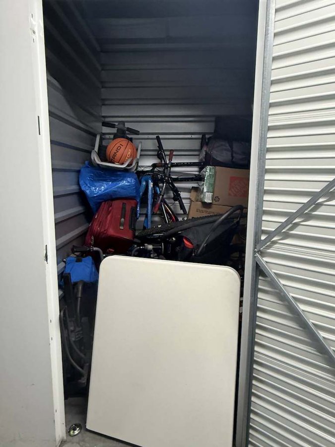 5 x 5 storage unit in River Edge, NJ