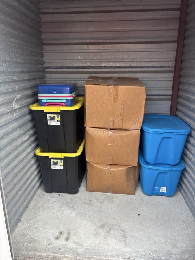 5 x 5 storage unit in Orlando, FL