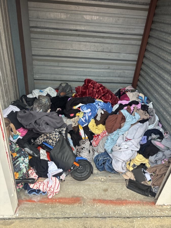 5 x 5 storage unit in Orlando, FL